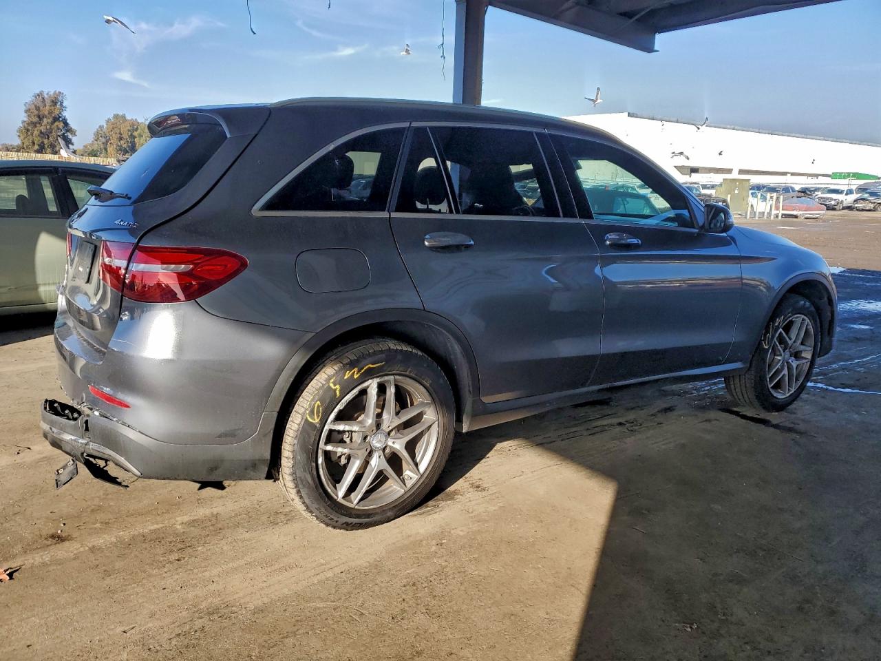 2017 MERCEDES-BENZ GLC 300 4MATIC photo 3