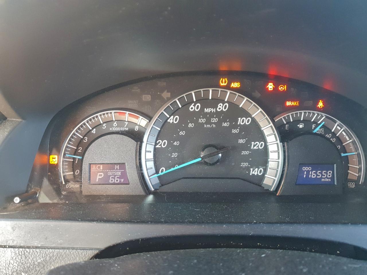 2014 TOYOTA CAMRY L photo 9