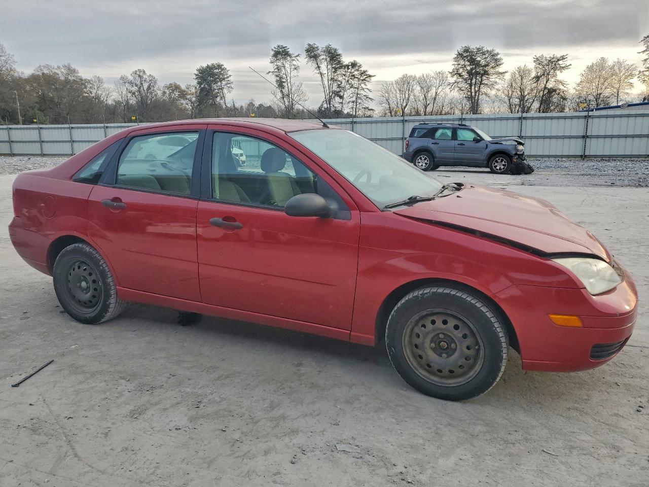 2005 FORD FOCUS ZX4 photo 7