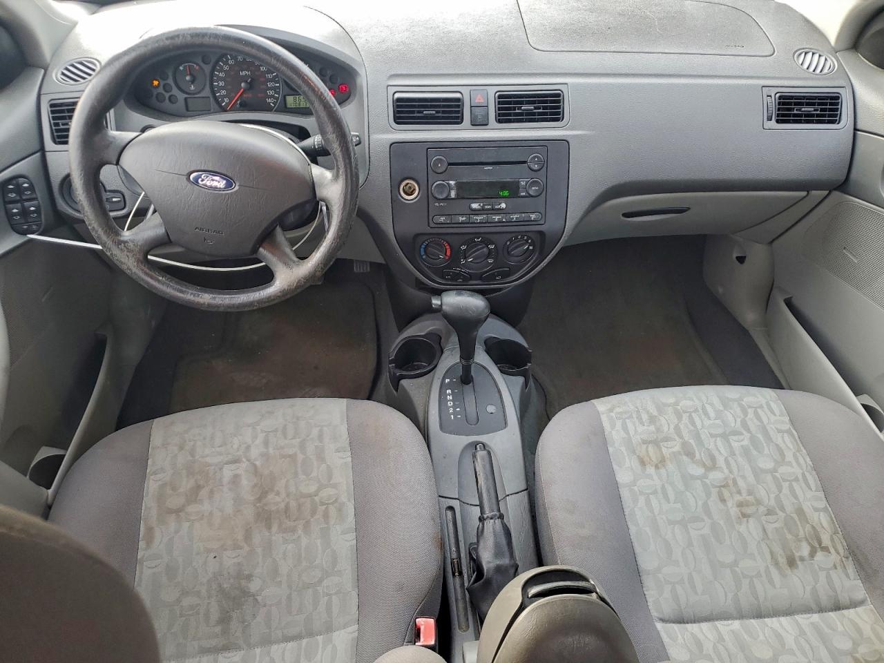 2005 FORD FOCUS ZX4 photo 15