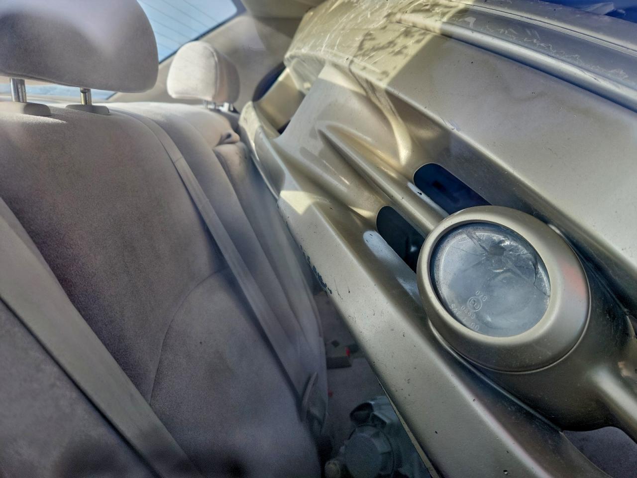 2002 HYUNDAI SONATA BASE photo 10