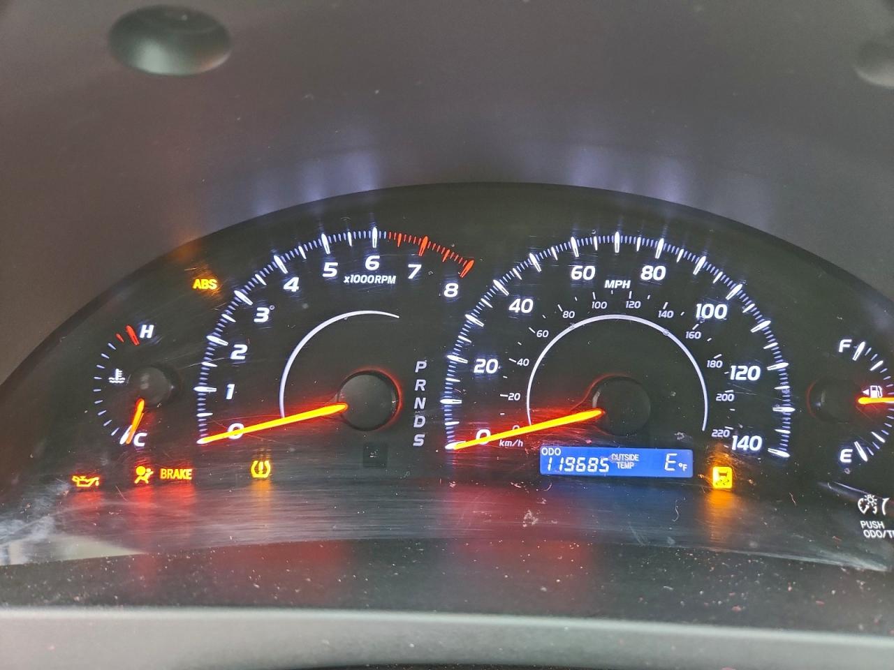 2011 TOYOTA CAMRY BASE photo 17