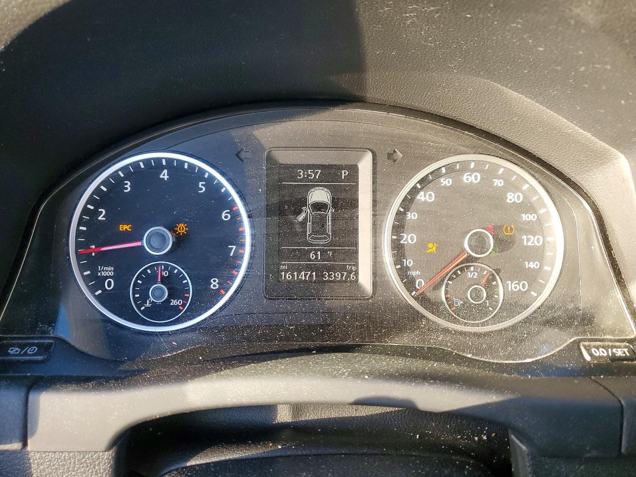 2013 VOLKSWAGEN TIGUAN S photo 17