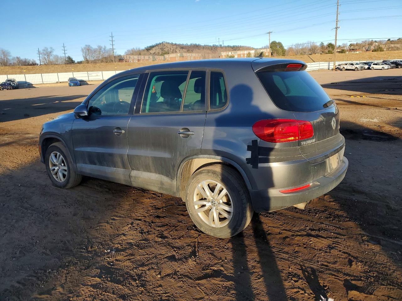 2013 VOLKSWAGEN TIGUAN S photo 3