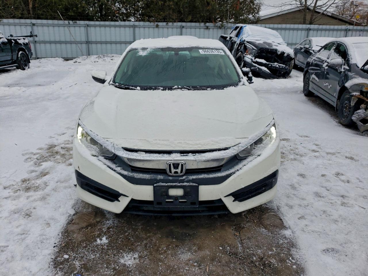 2016 HONDA CIVIC LX photo 9