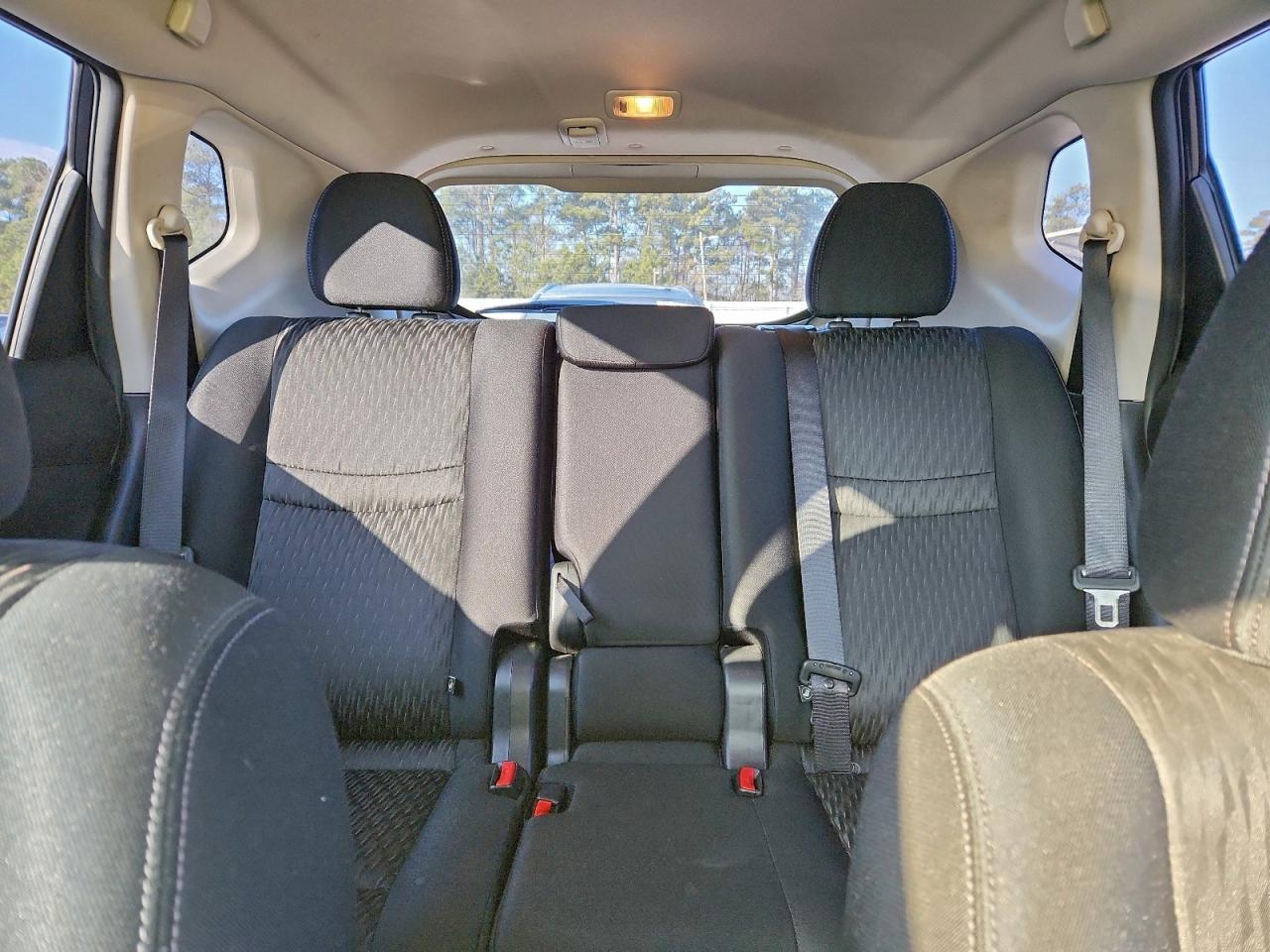 2017 NISSAN ROGUE S photo 19