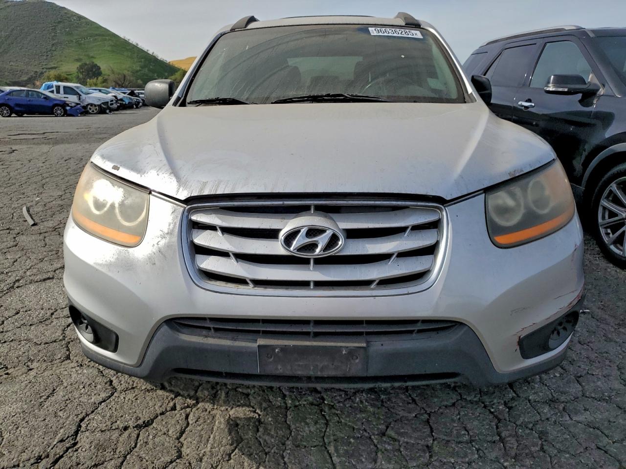 2011 HYUNDAI SANTA FE GLS photo 5