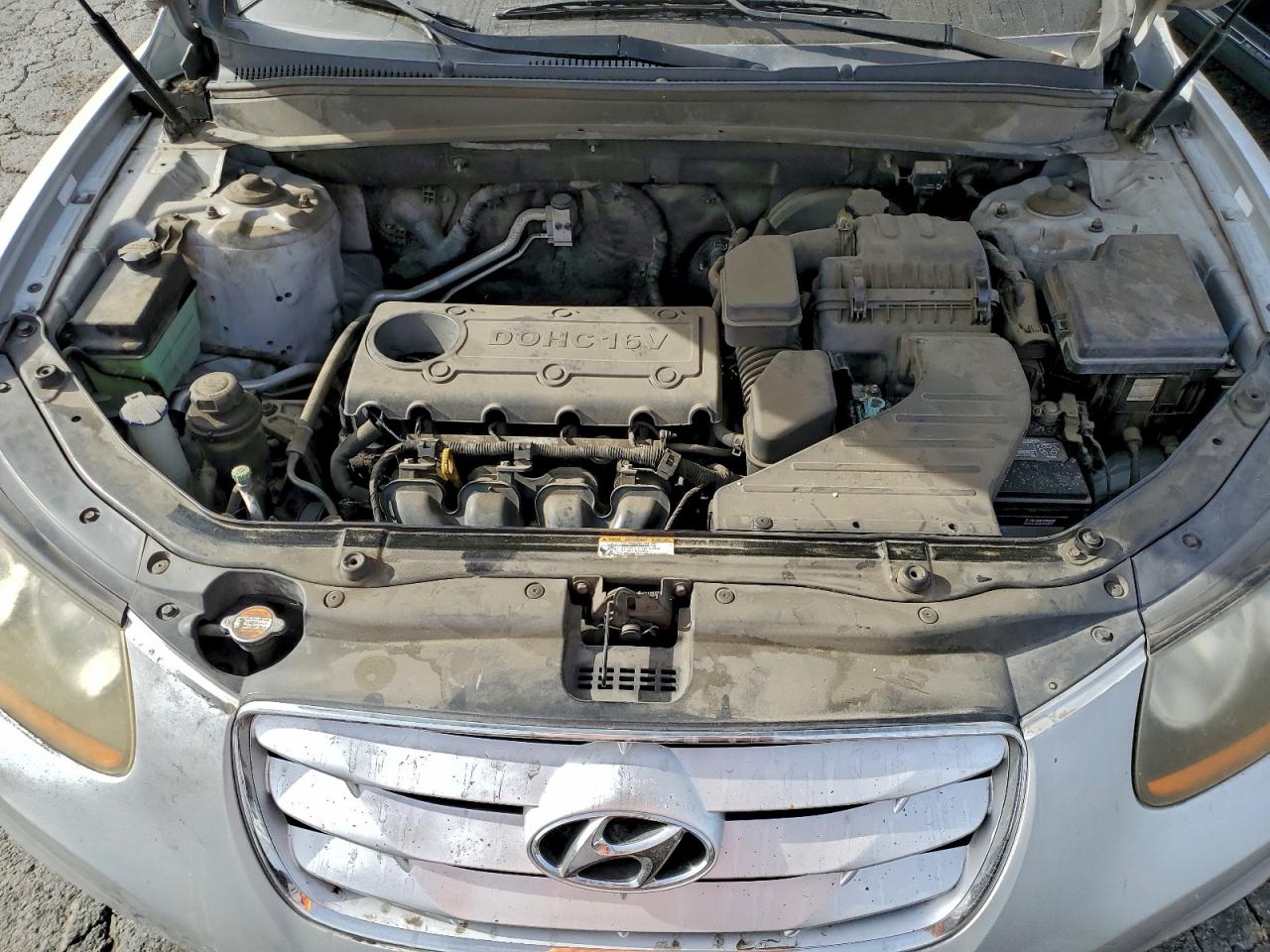 2011 HYUNDAI SANTA FE GLS photo 12