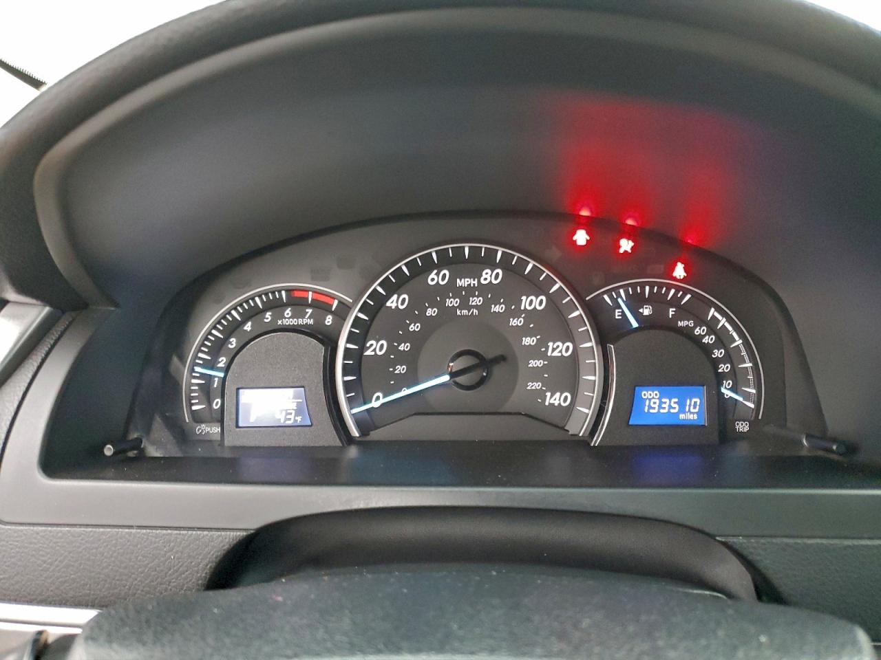 2012 TOYOTA CAMRY BASE photo 9
