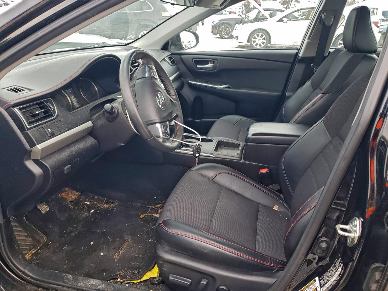 2017 TOYOTA CAMRY LE photo 7