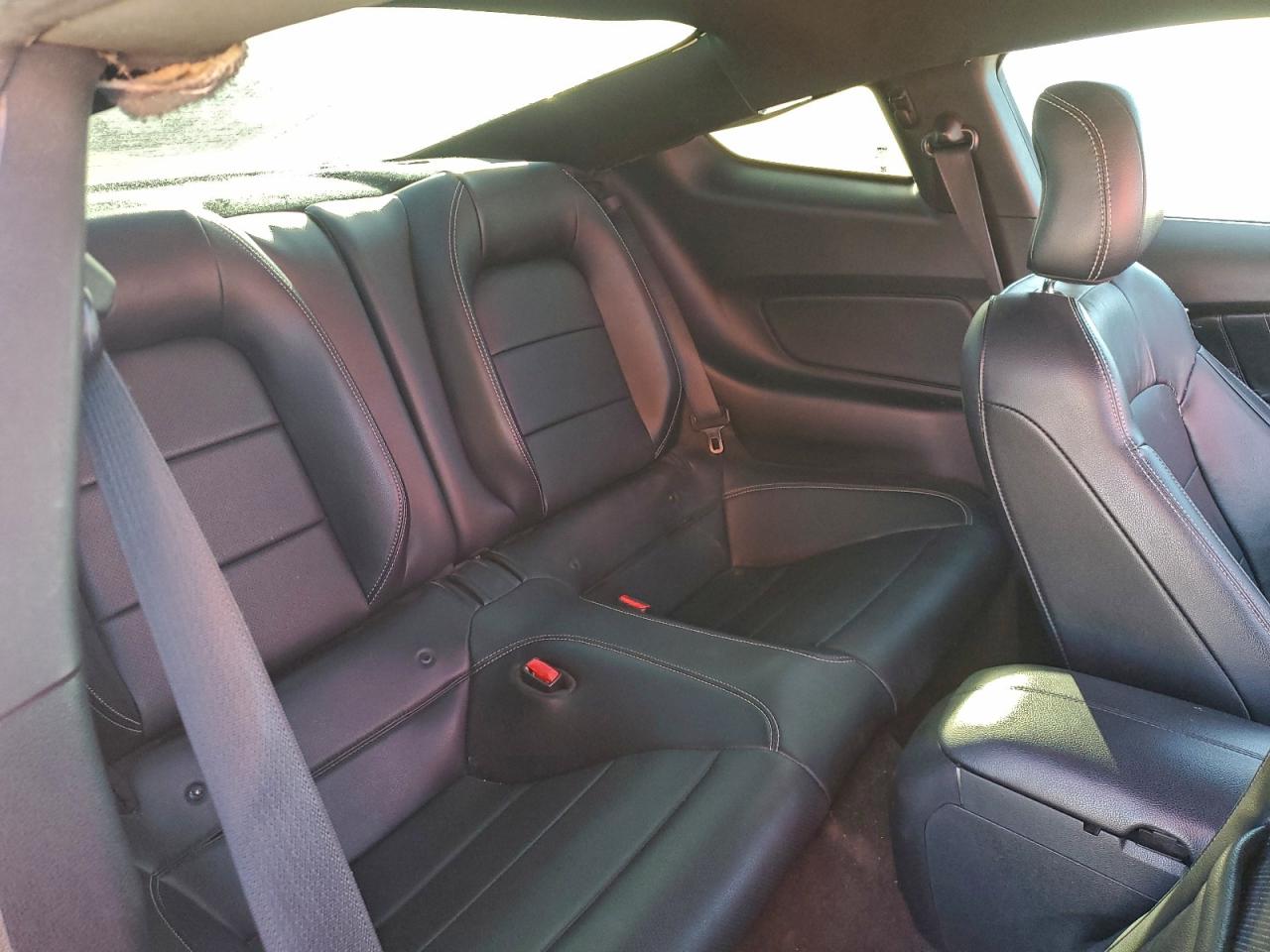 2016 FORD MUSTANG GT photo 10