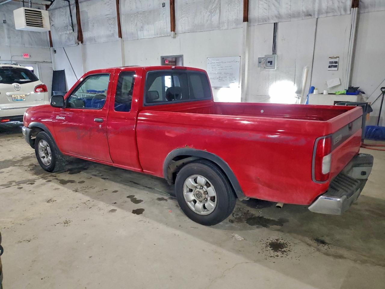 1999 NISSAN FRONTIER KING CAB XE photo 2