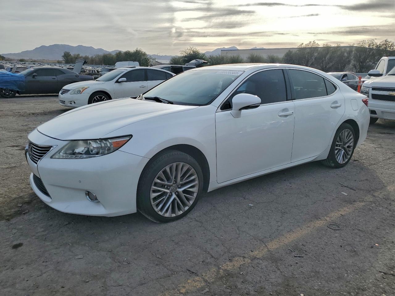 2013 LEXUS ES
