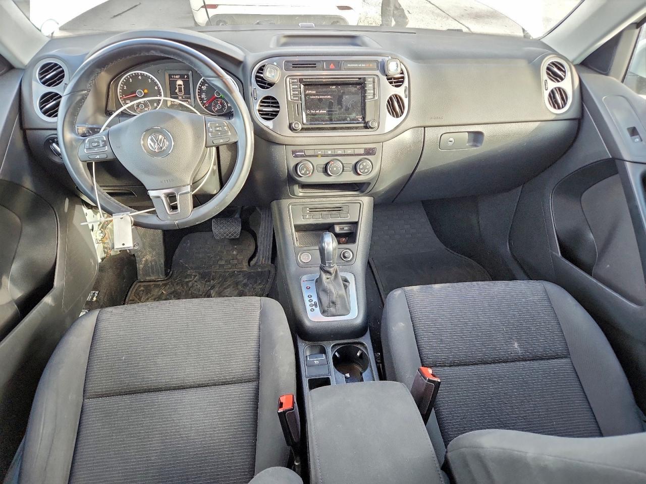 2017 VOLKSWAGEN TIGUAN S photo 8