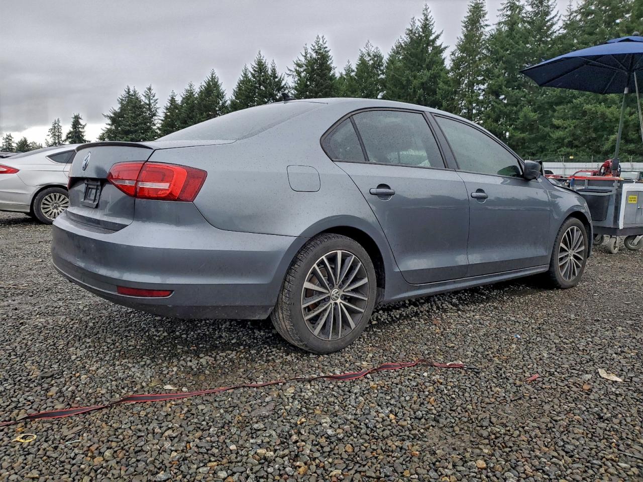 2015 VOLKSWAGEN JETTA SE photo 3