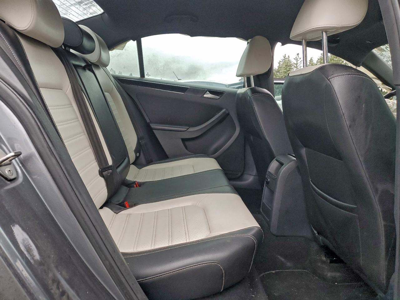 2015 VOLKSWAGEN JETTA SE photo 10
