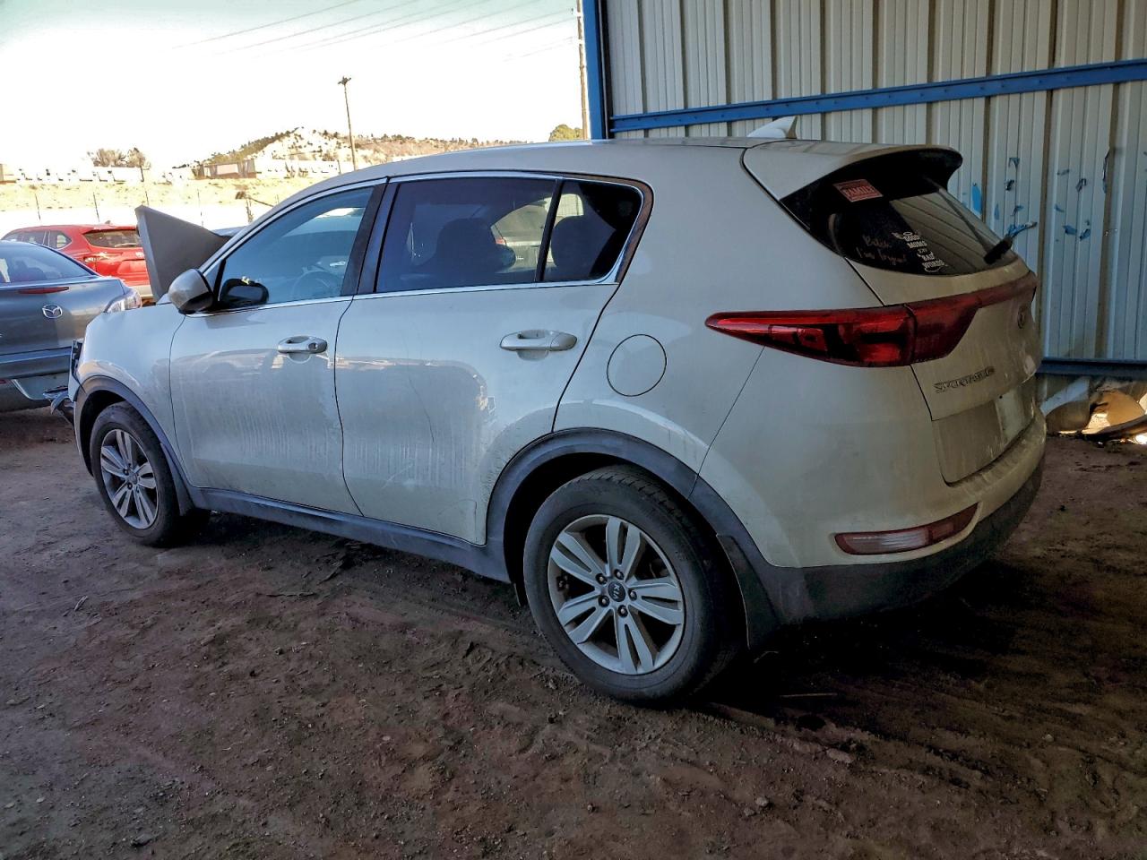 2019 KIA SPORTAGE LX photo 2