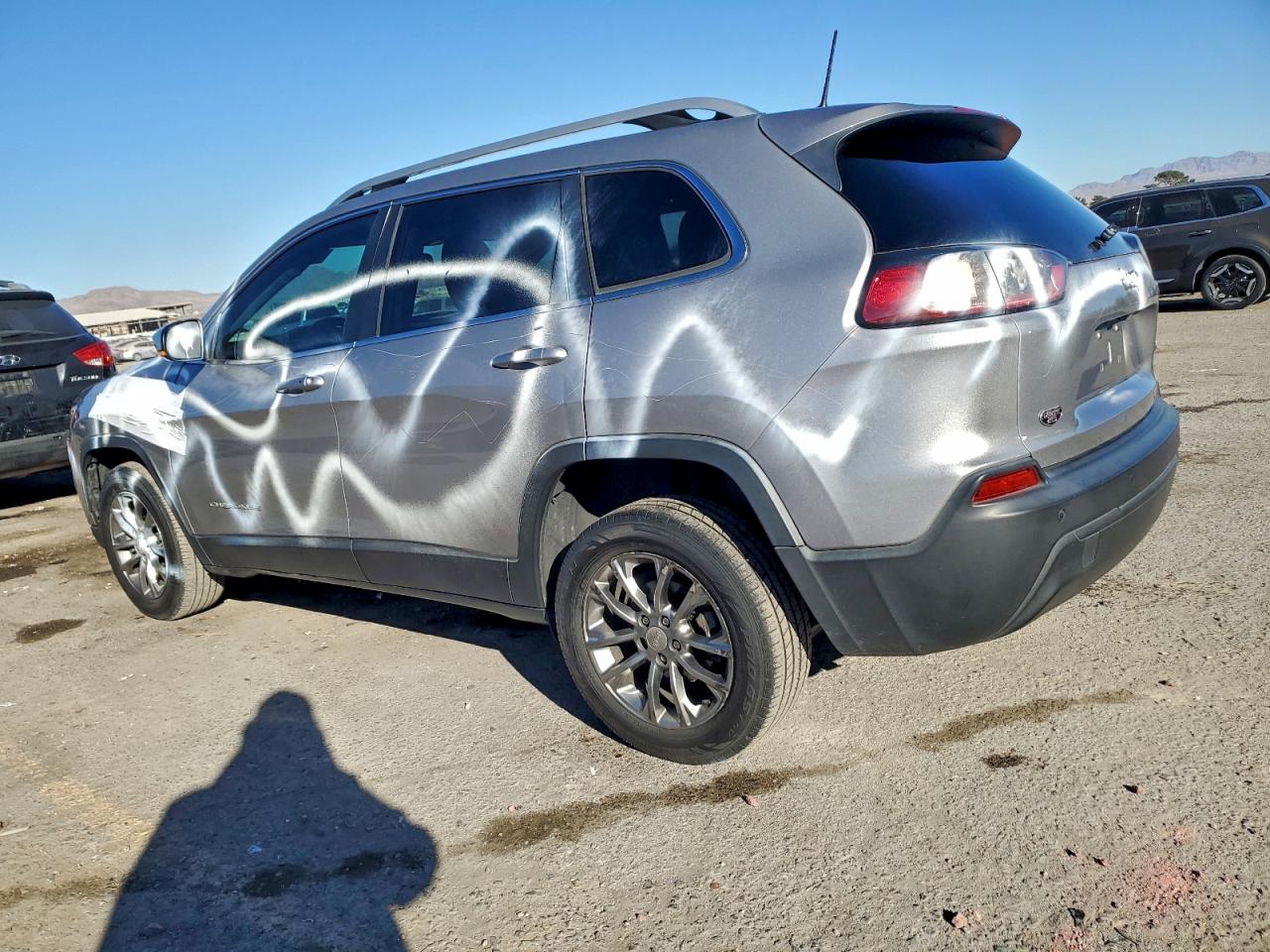 2019 JEEP CHEROKEE LATITUDE PLUS photo 2