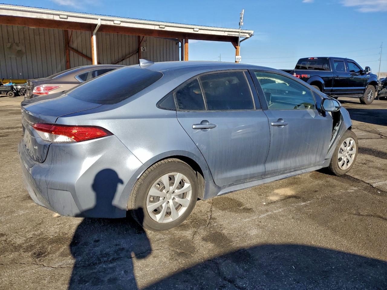 2020 TOYOTA COROLLA LE photo 3