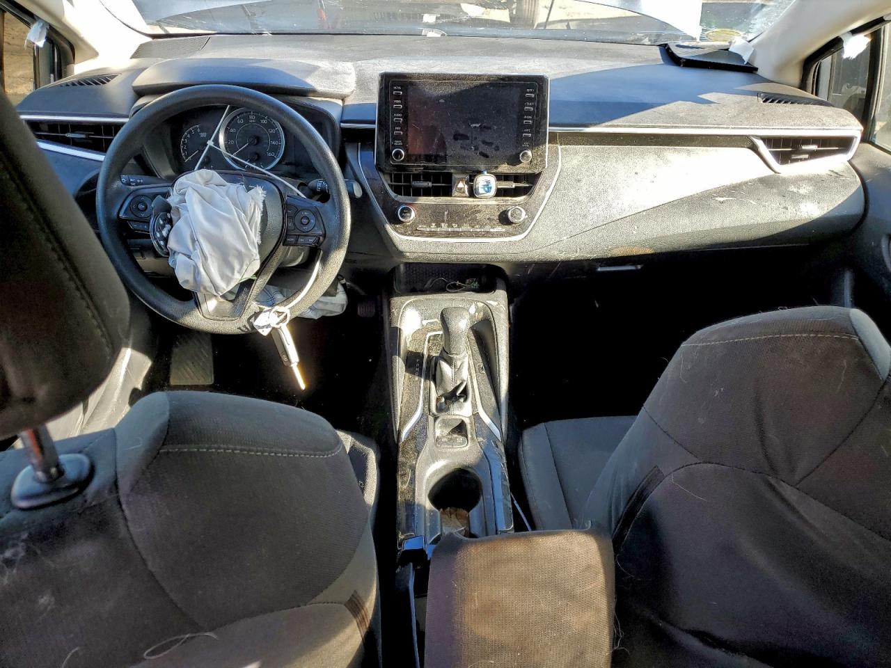 2020 TOYOTA COROLLA LE photo 8
