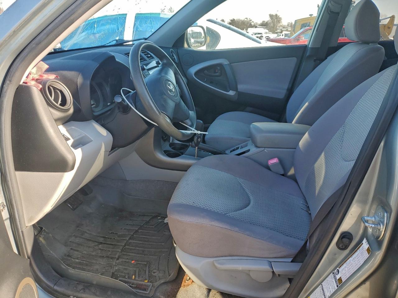 2008 TOYOTA RAV4 photo 7