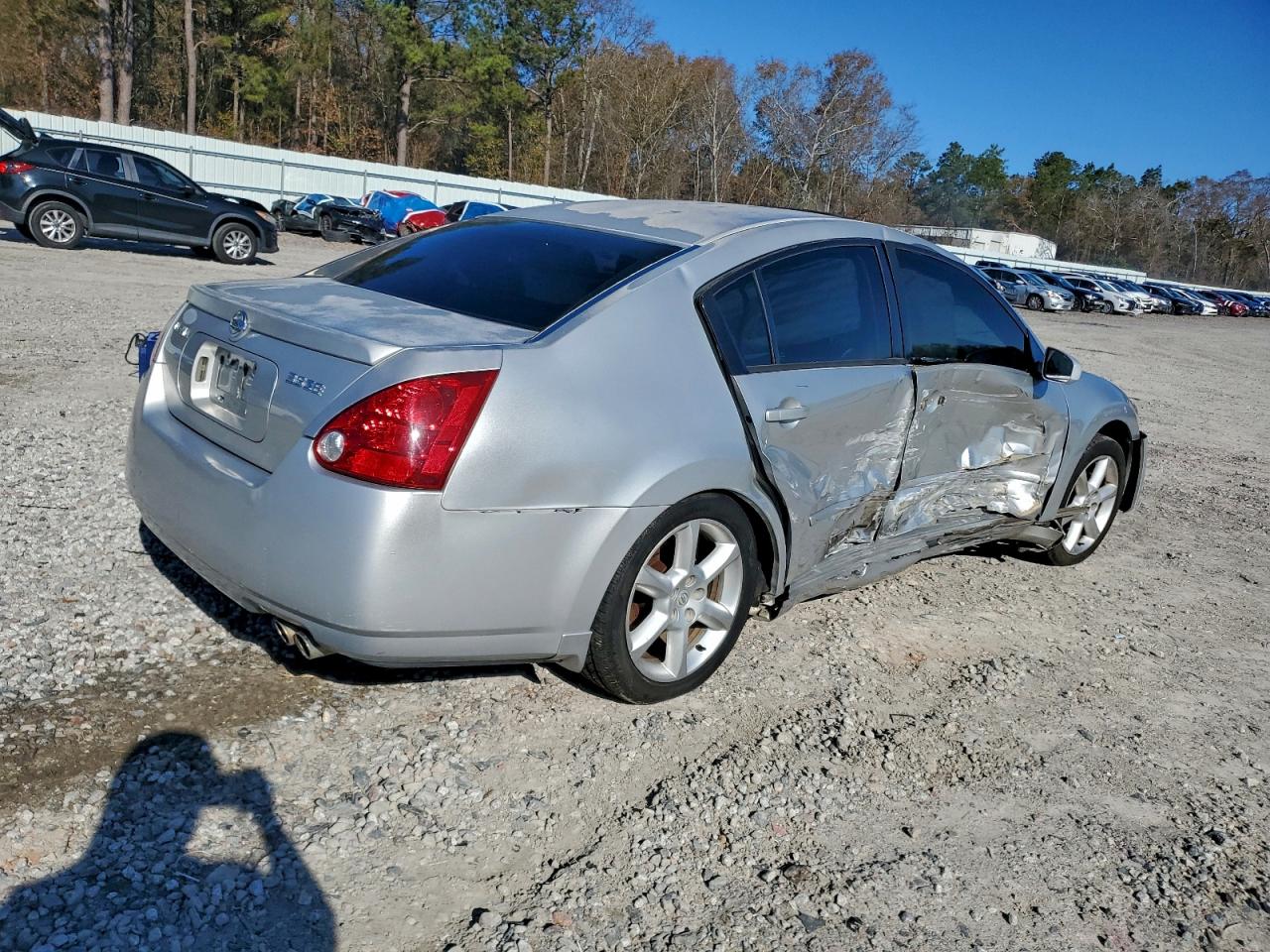 2005 NISSAN MAXIMA SE photo 3