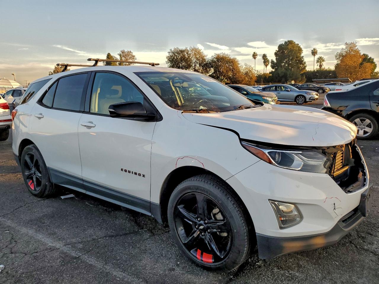 2019 CHEVROLET EQUINOX LT photo 4