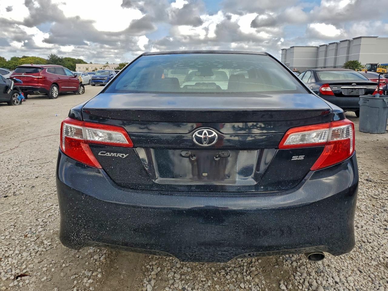 2012 TOYOTA CAMRY BASE photo 6