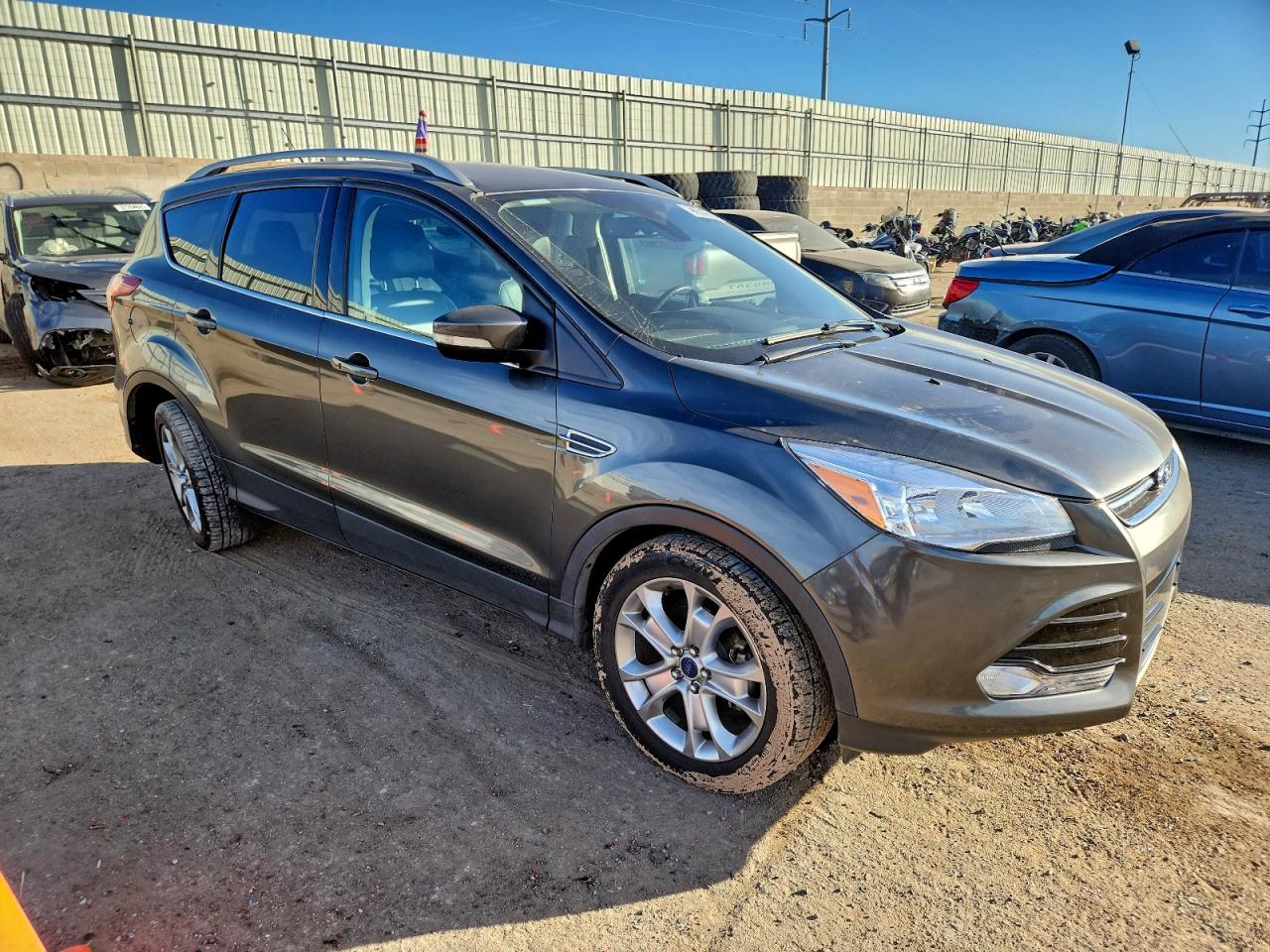 2015 FORD ESCAPE TITANIUM photo 4