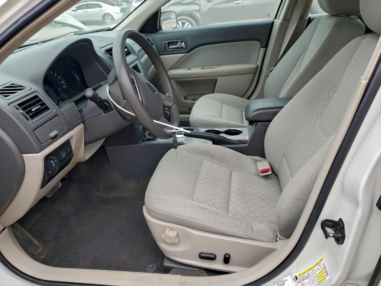 2011 FORD FUSION SE photo 7
