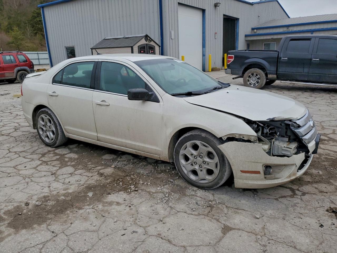 2011 FORD FUSION SE photo 4