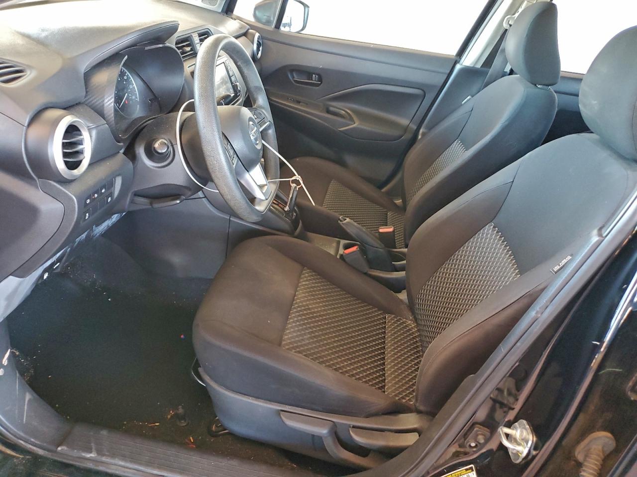 2021 NISSAN VERSA S photo 7
