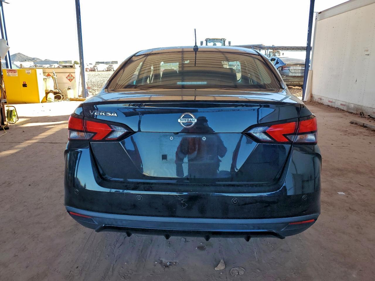 2021 NISSAN VERSA S photo 6