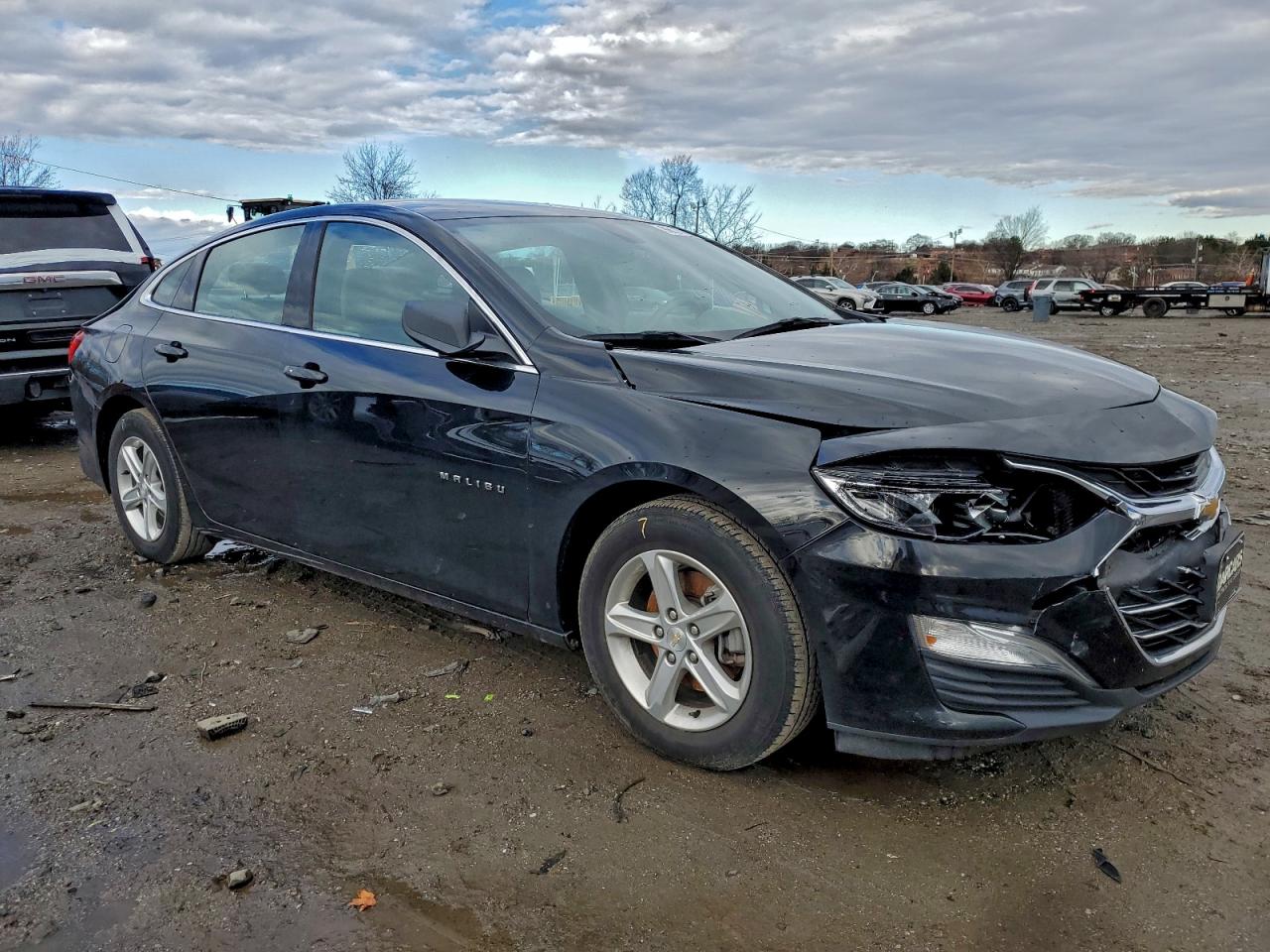 2022 CHEVROLET MALIBU LS photo 4