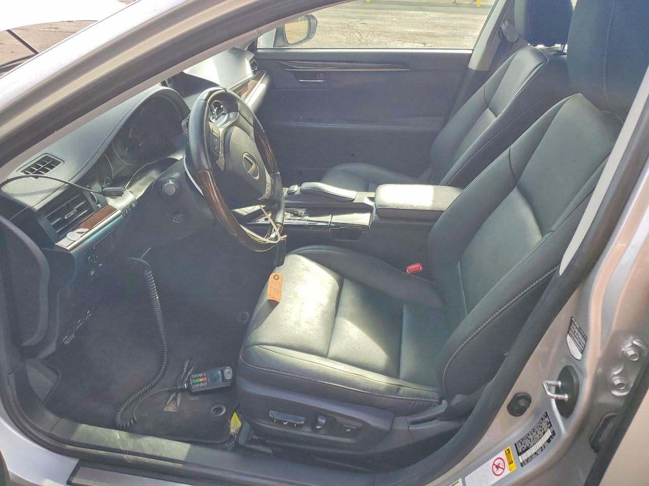 2013 LEXUS ES 350 photo 7
