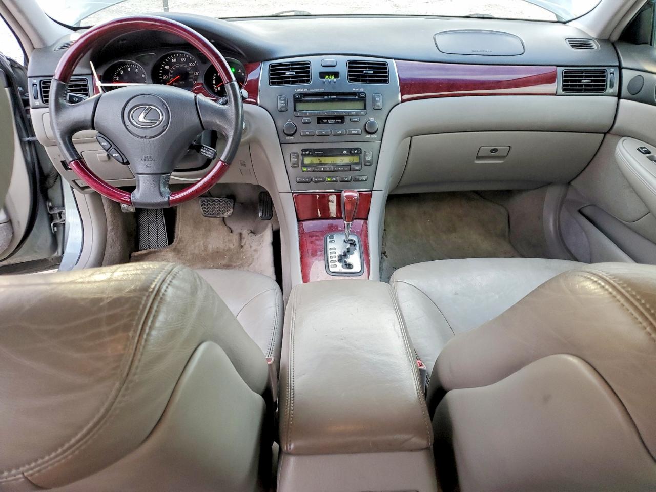 2003 LEXUS ES 300 photo 8
