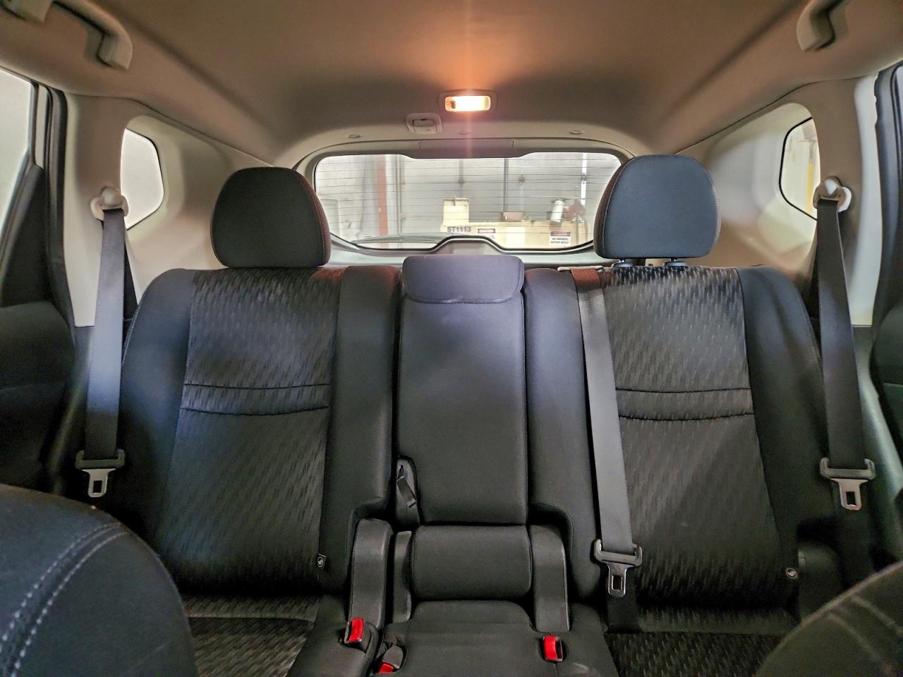 2017 NISSAN ROGUE S photo 10