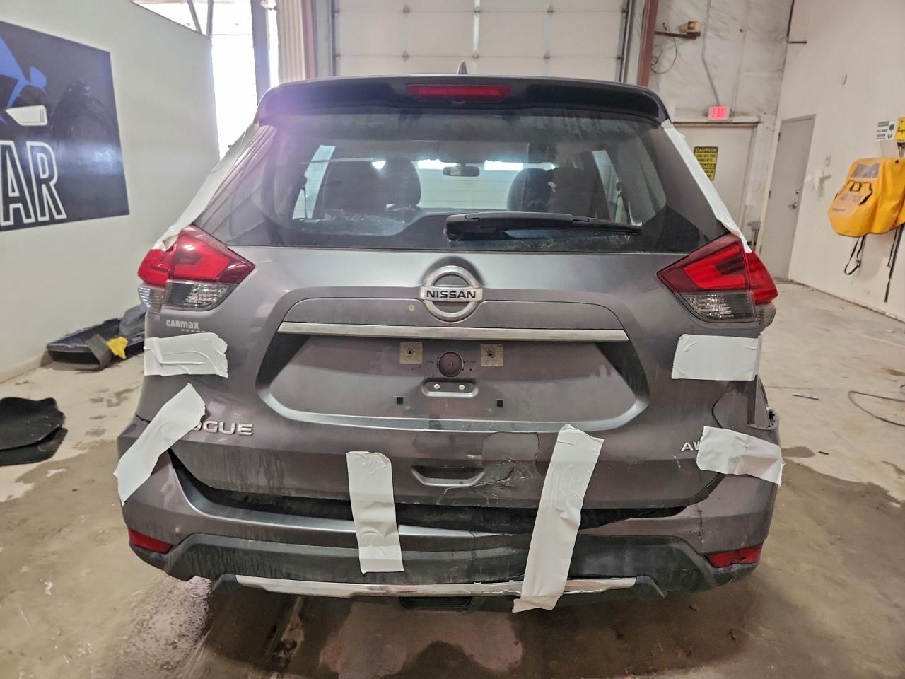 2017 NISSAN ROGUE S photo 6