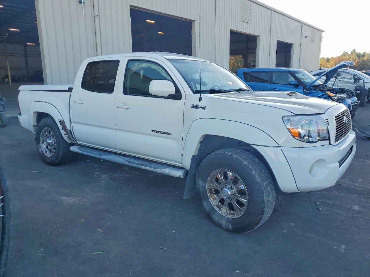 2009 TOYOTA TACOMA DOUBLE CAB photo 4