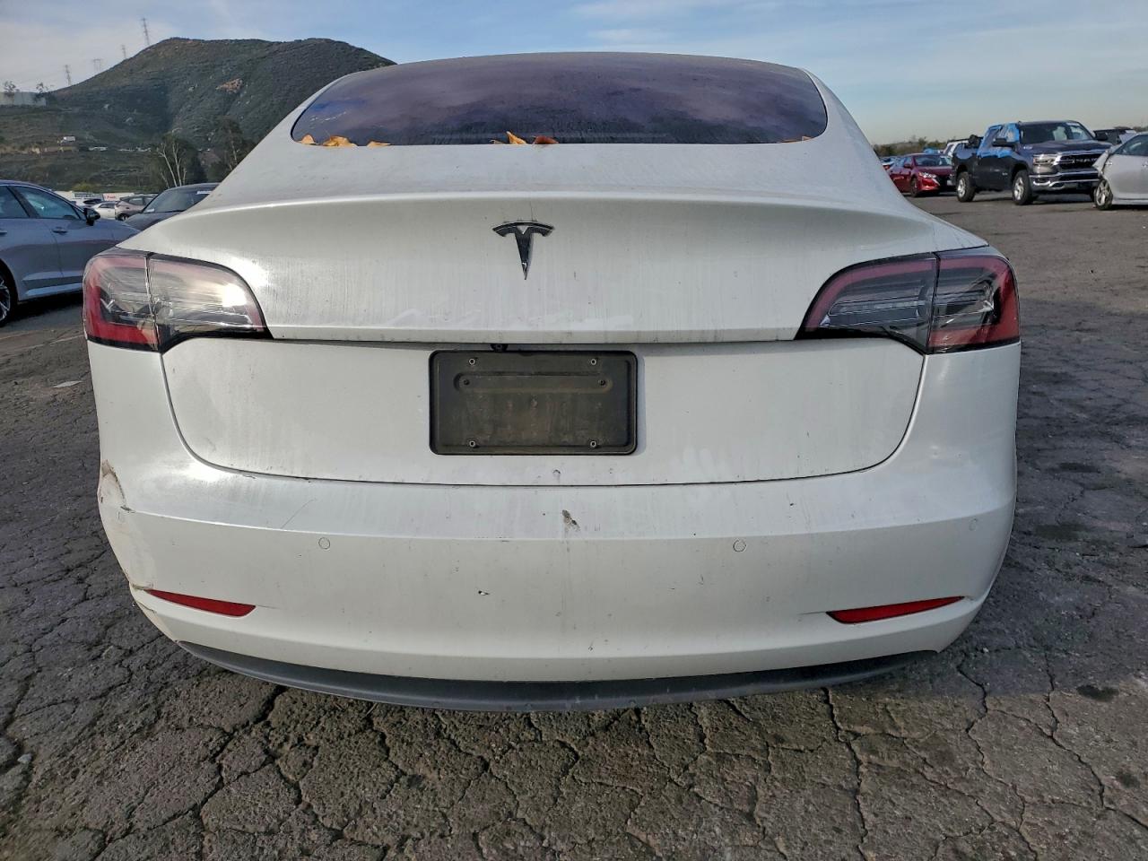 2018 TESLA MODEL 3 photo 6