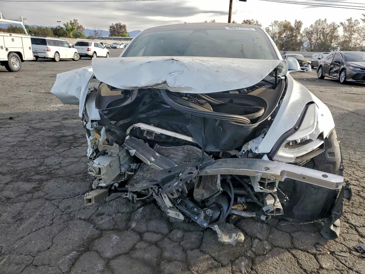 2018 TESLA MODEL 3 photo 5