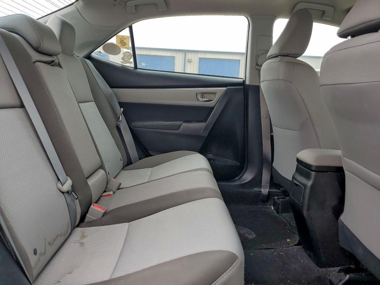 2017 TOYOTA COROLLA L photo 10