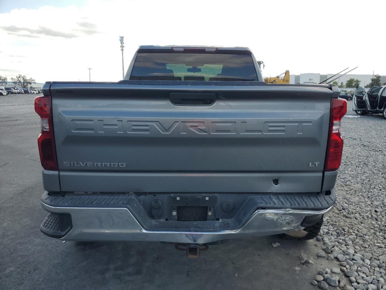 2020 CHEVROLET SILVERADO C1500 LT photo 6