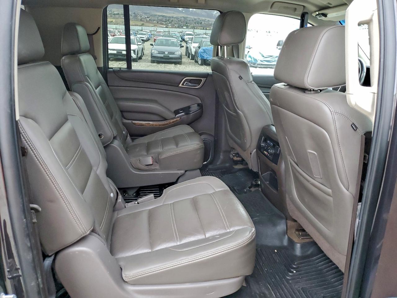 2015 GMC YUKON XL DENALI photo 11