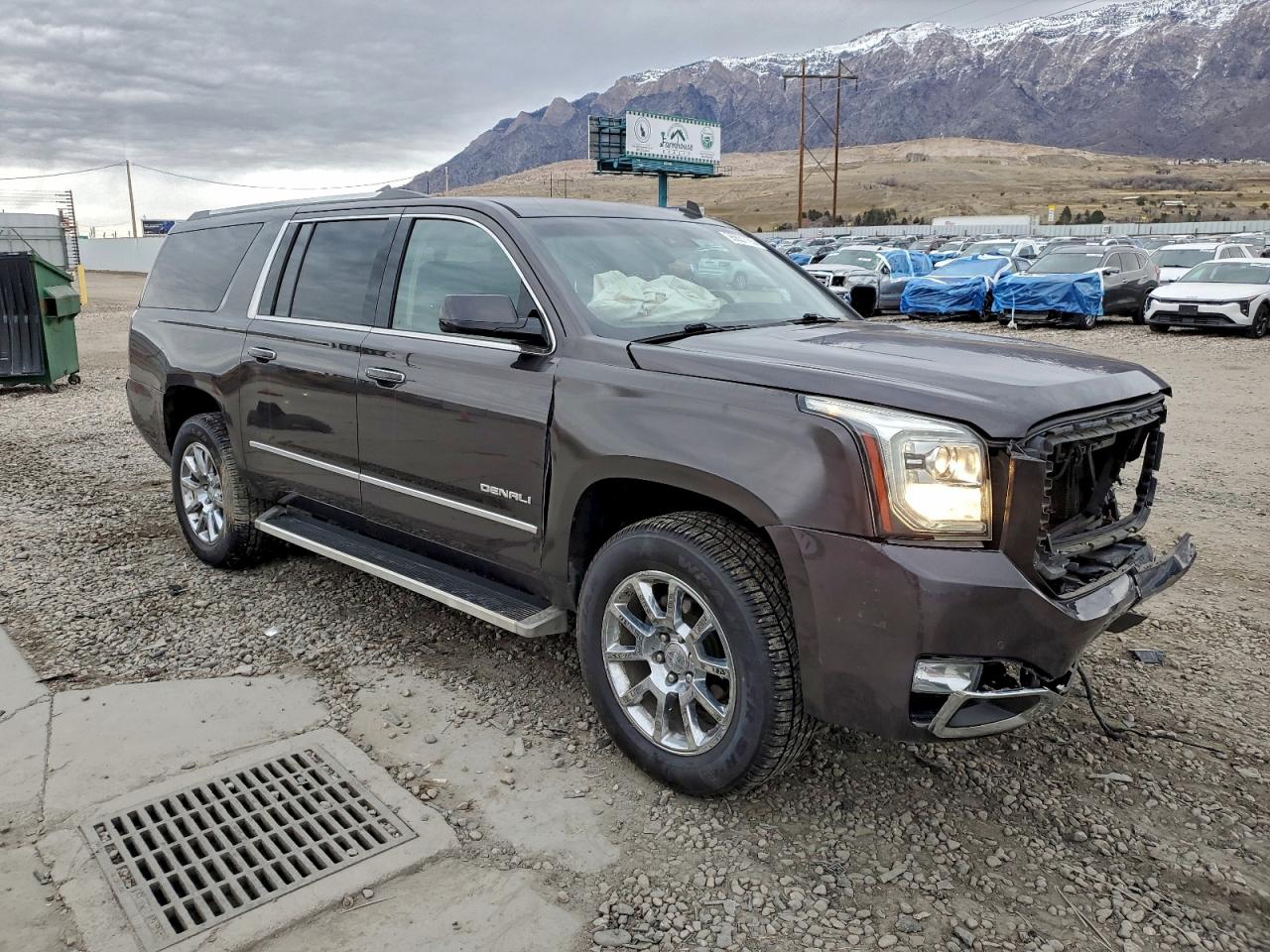 2015 GMC YUKON XL DENALI photo 4