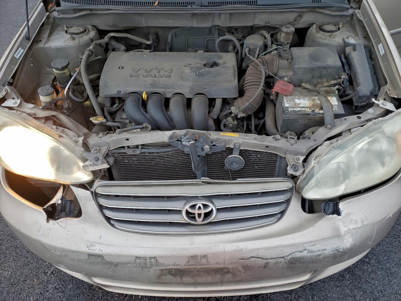 2004 TOYOTA COROLLA CE photo 11
