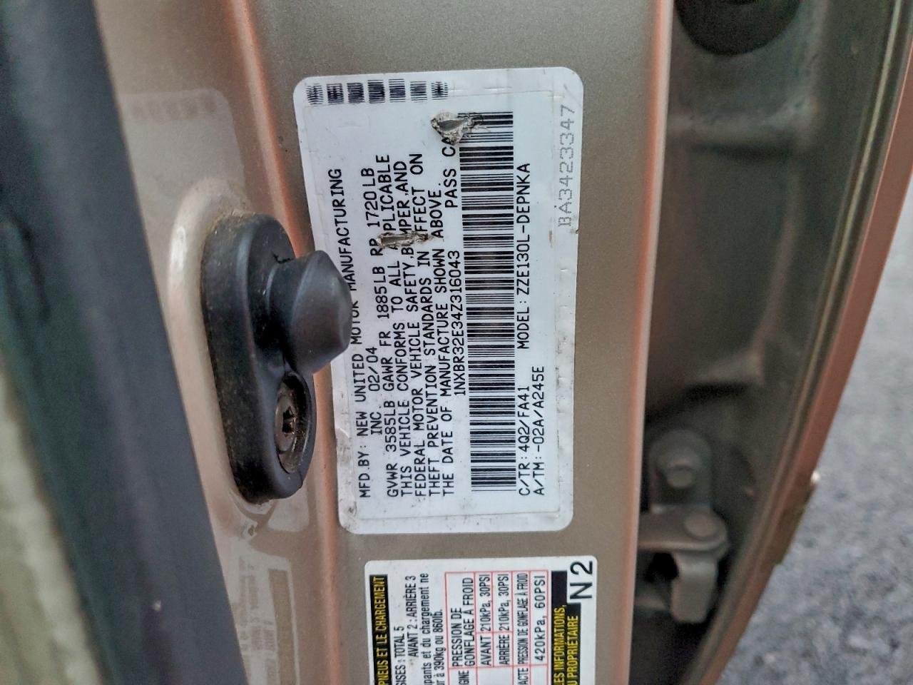 2004 TOYOTA COROLLA CE photo 12