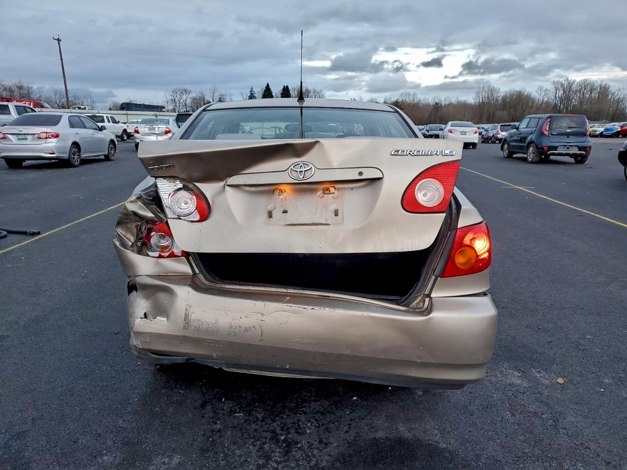 2004 TOYOTA COROLLA CE photo 6