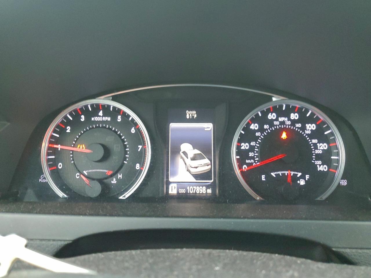 2017 TOYOTA CAMRY LE photo 9