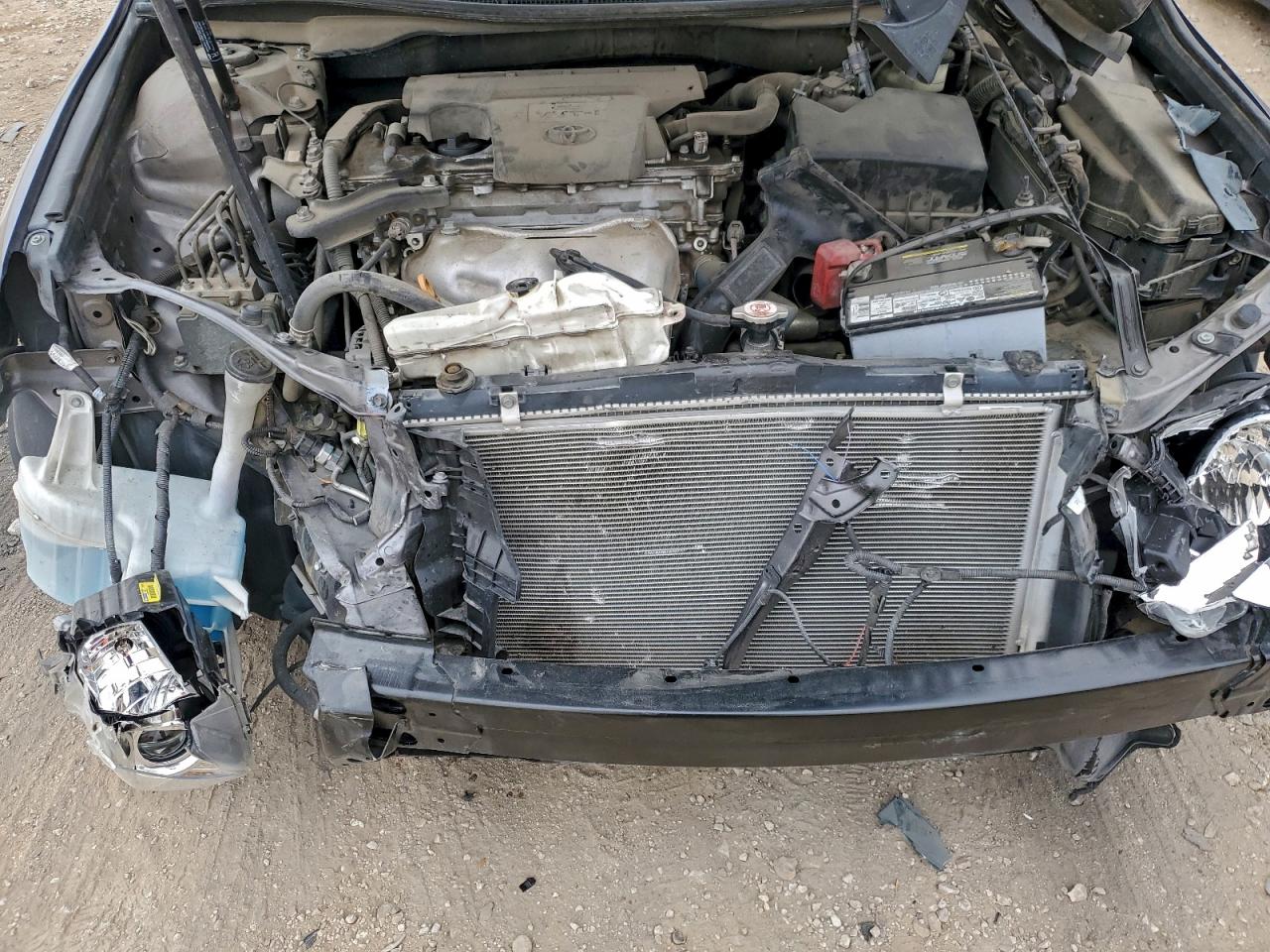 2017 TOYOTA CAMRY LE photo 11